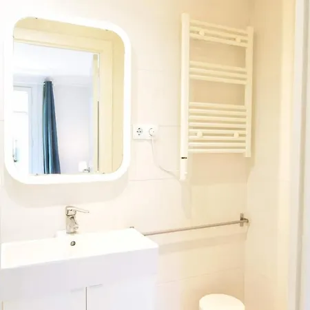 펜션 Pretty Apartment In The Heart 루베